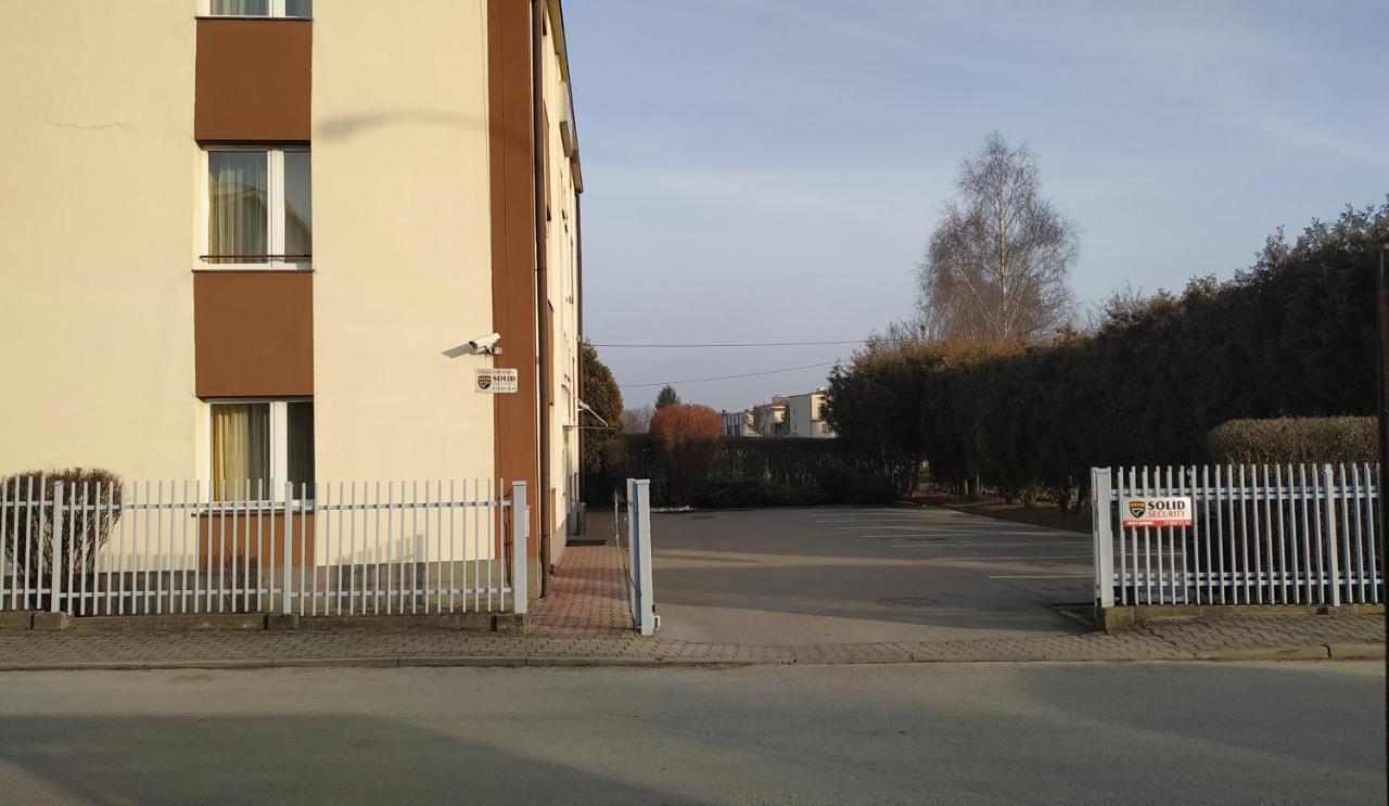 Hotel Eden 24H Rzeszów Esterno foto