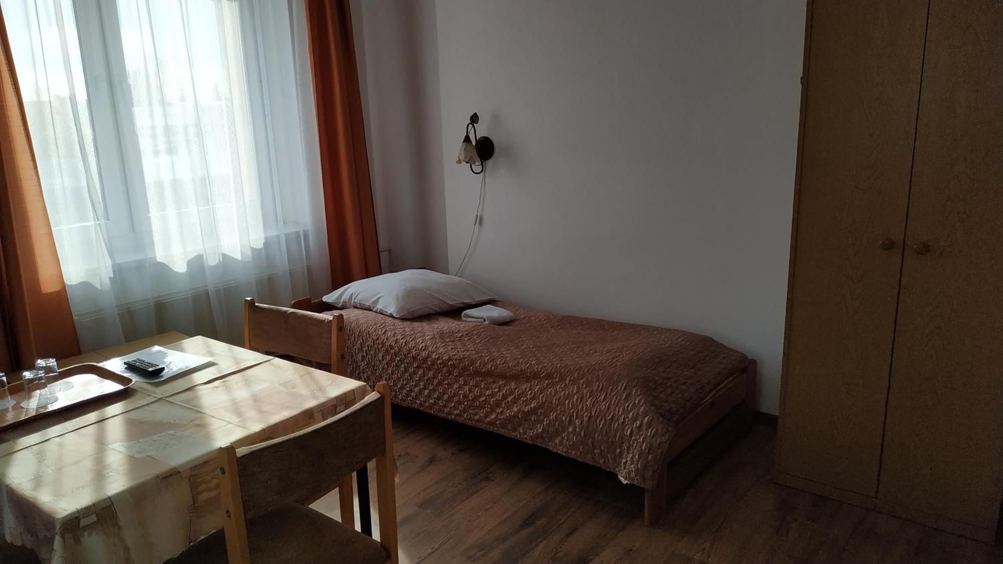Hotel Eden 24H Rzeszów Esterno foto