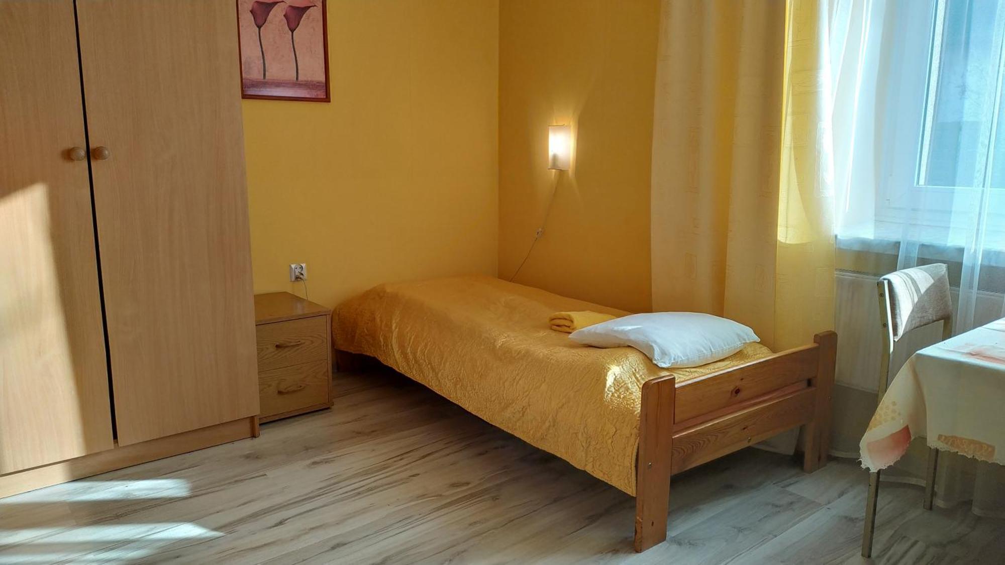 Hotel Eden 24H Rzeszów Esterno foto