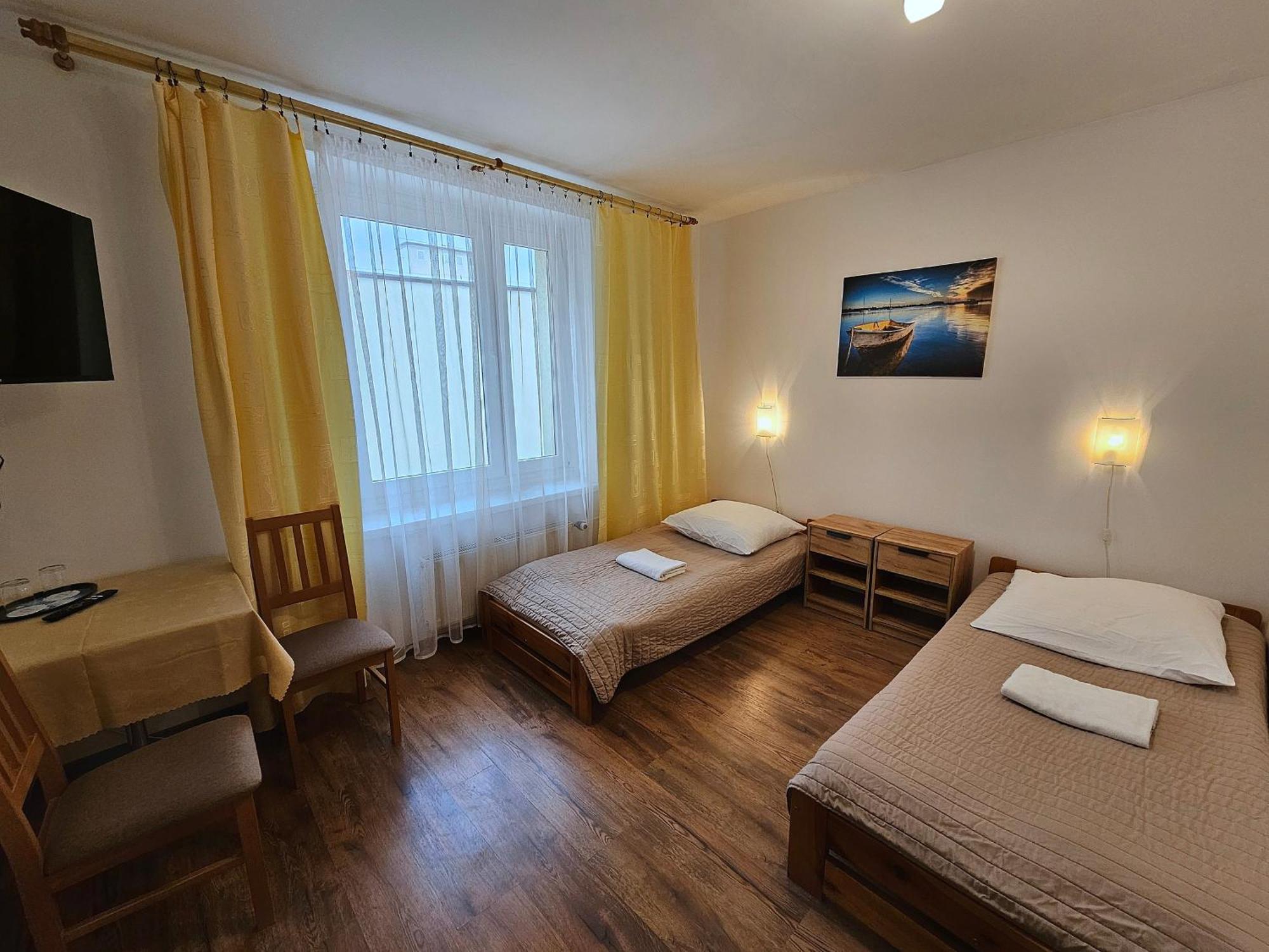 Hotel Eden 24H Rzeszów Esterno foto