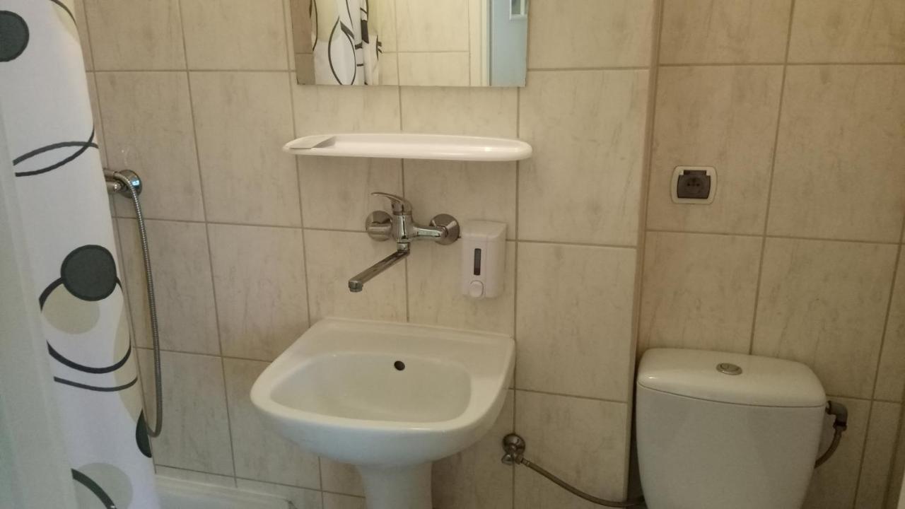 Hotel Eden 24H Rzeszów Esterno foto